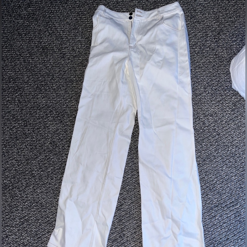 White baggy jeans